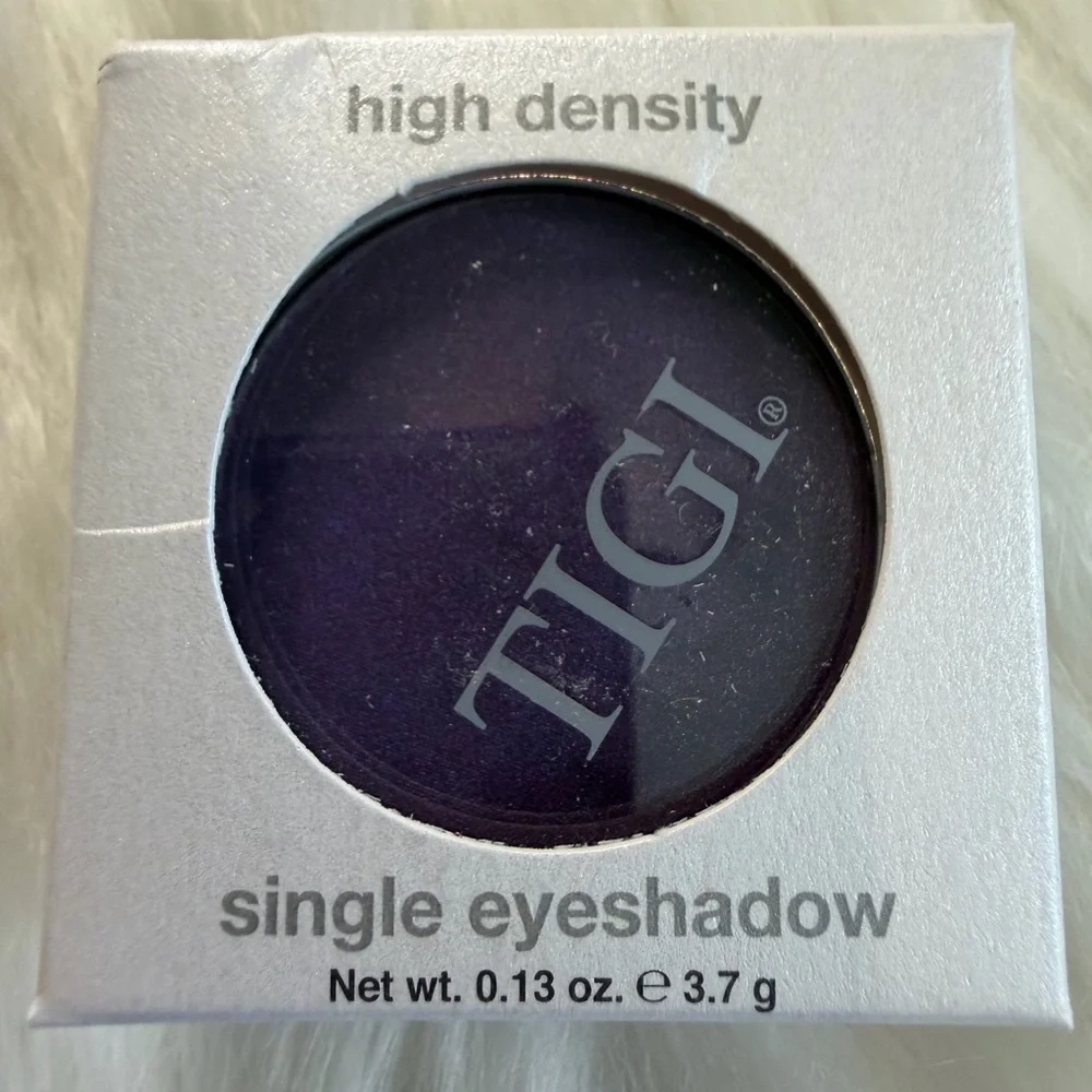 💜3/$15 TIGI Purple Haze High Density Eyeshadow